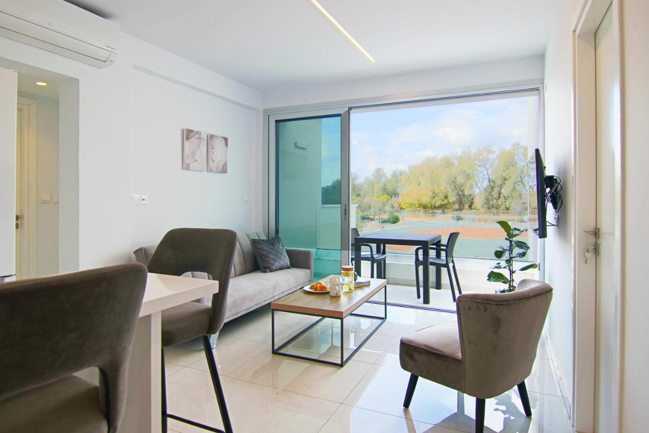 شقة Phaedrus Living - Seaside Executive Flat Harbour 101 بافوس المظهر الخارجي الصورة
